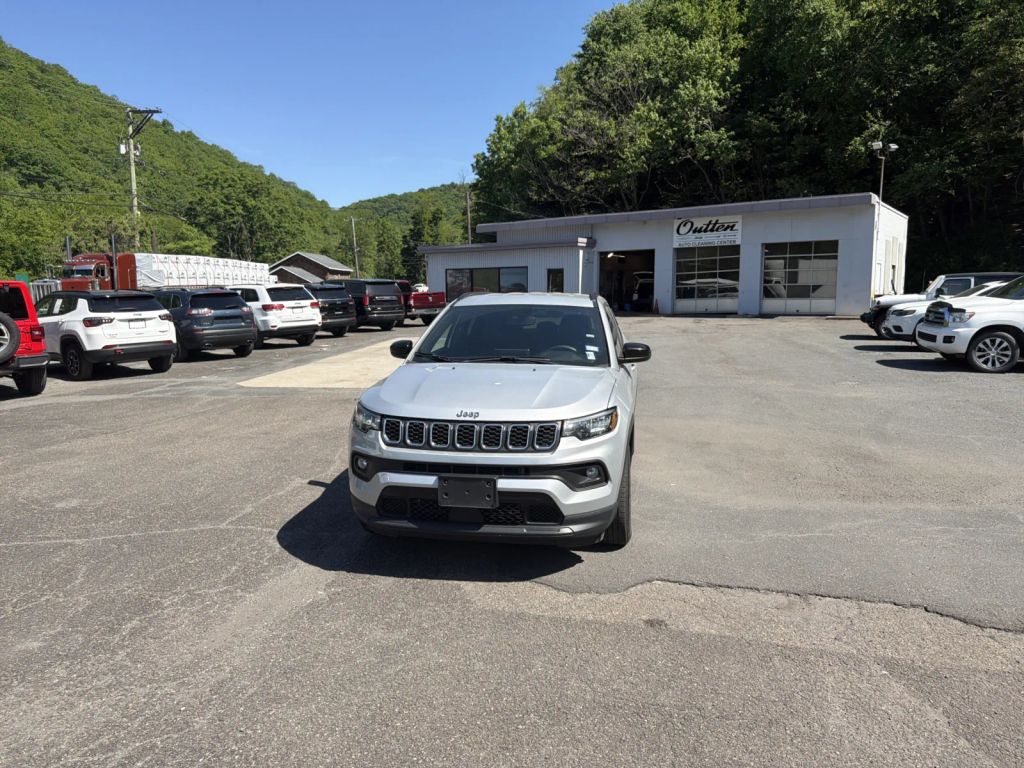 2024 Jeep Compass Latitude 4WD