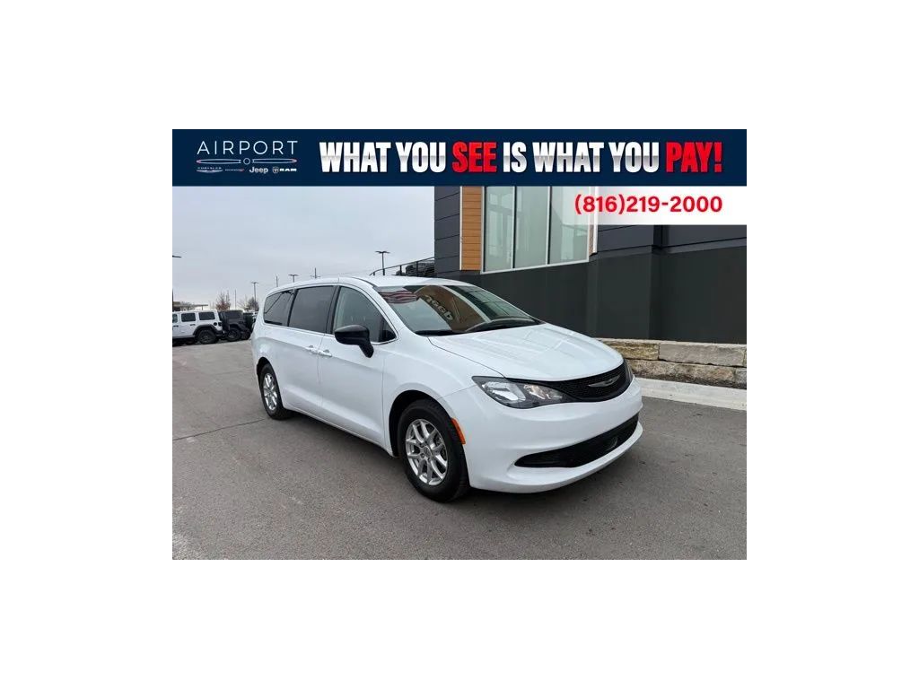 2024 Chrysler Voyager LX FWD
