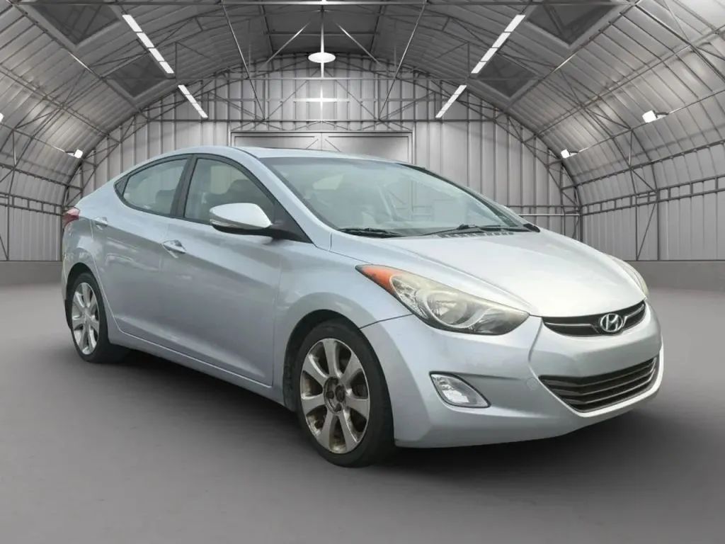  2013 Hyundai Elantra Sedan Front-Wheel Drive 6-Speed Automatic