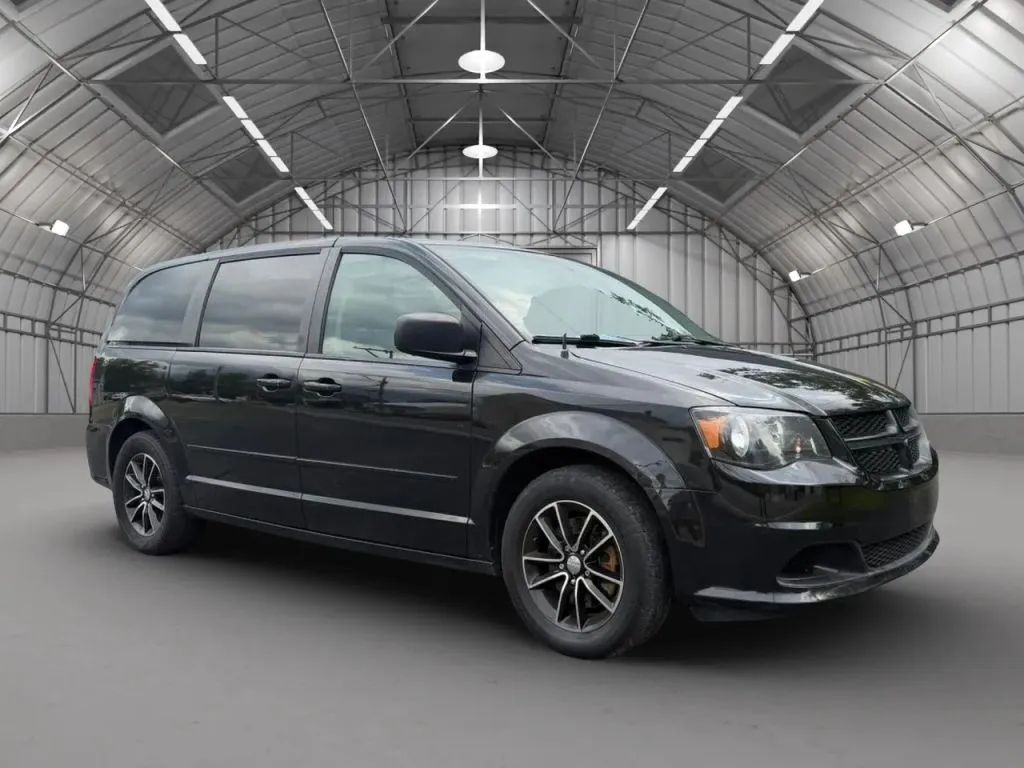 Black 2017 Dodge Grand Caravan Minivan Front-Wheel Drive 6-Speed Automatic
