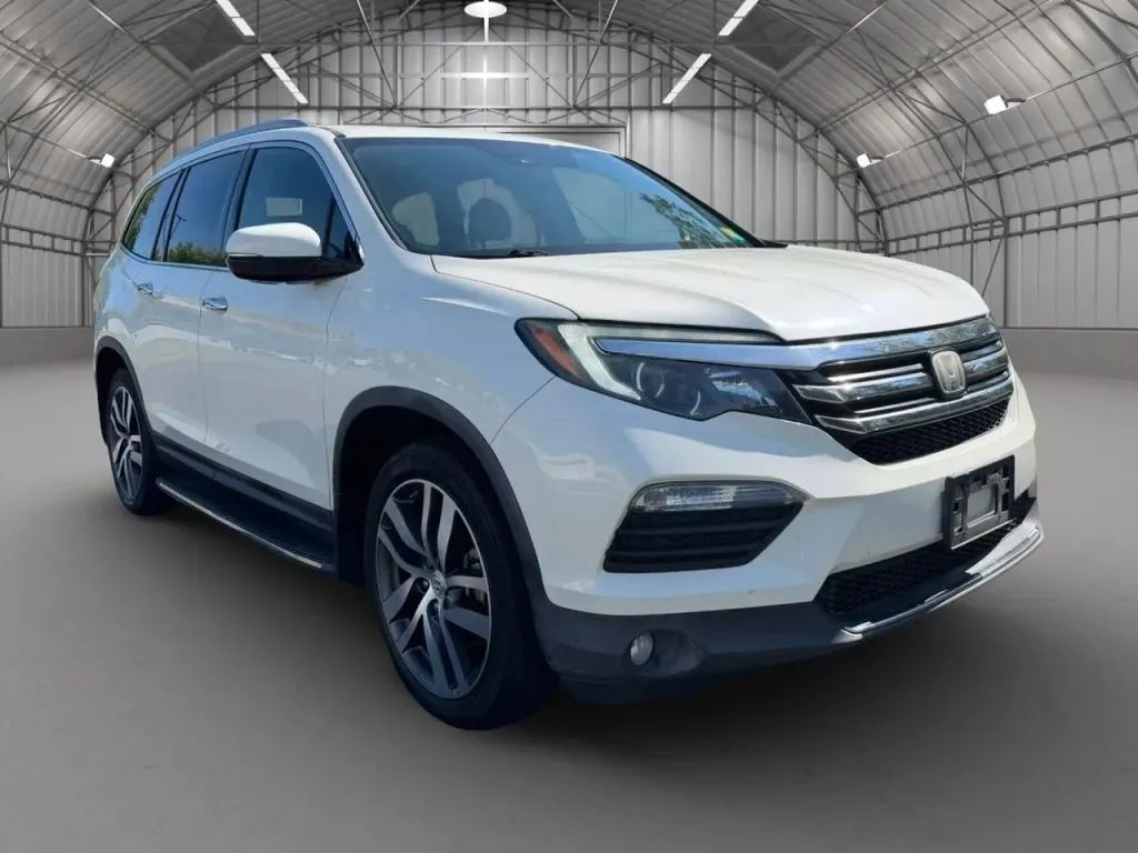 White 2017 Honda Pilot SUV / Crossover All-Wheel Drive 9-Speed Automatic