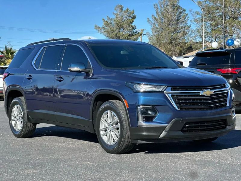 2022 Chevrolet Traverse LT Cloth FWD