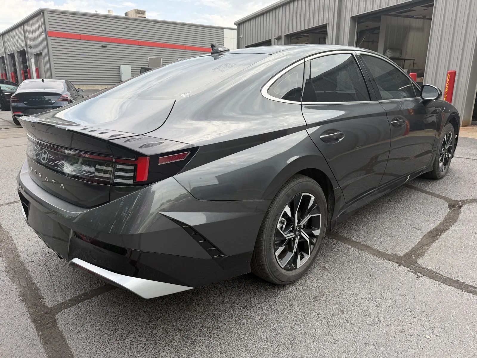 View vehicle photo 4