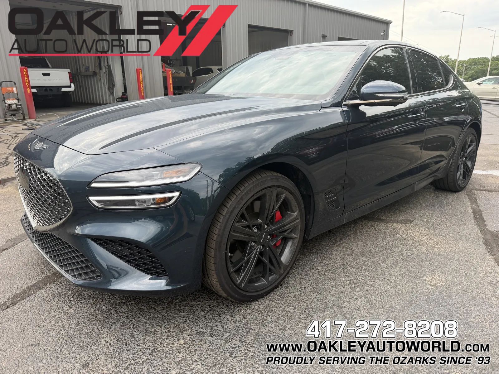 2025 Genesis G70 Azul Sedán Tracción trasera 8 velocidades Automática
