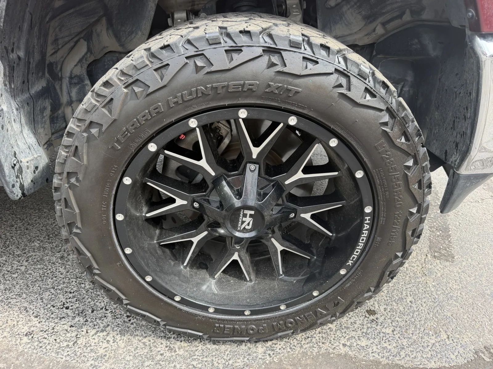 View vehicle photo 6