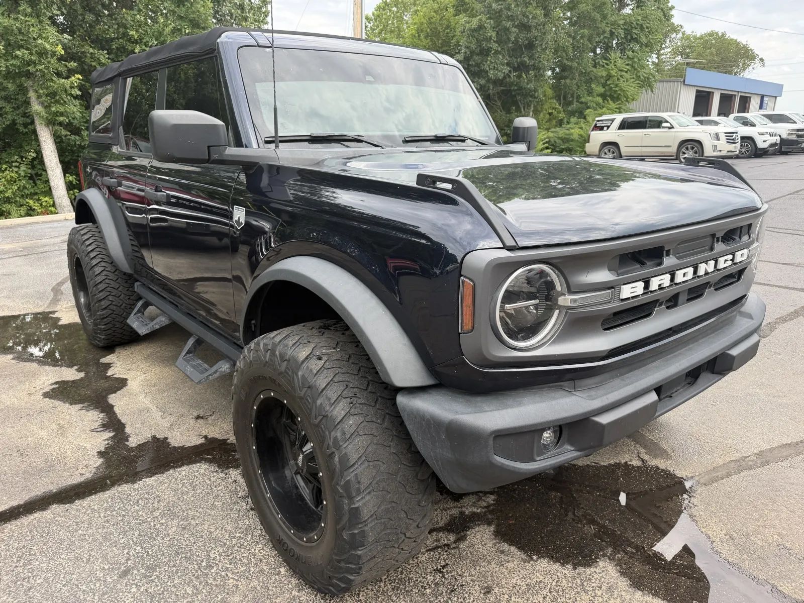 View vehicle photo 5