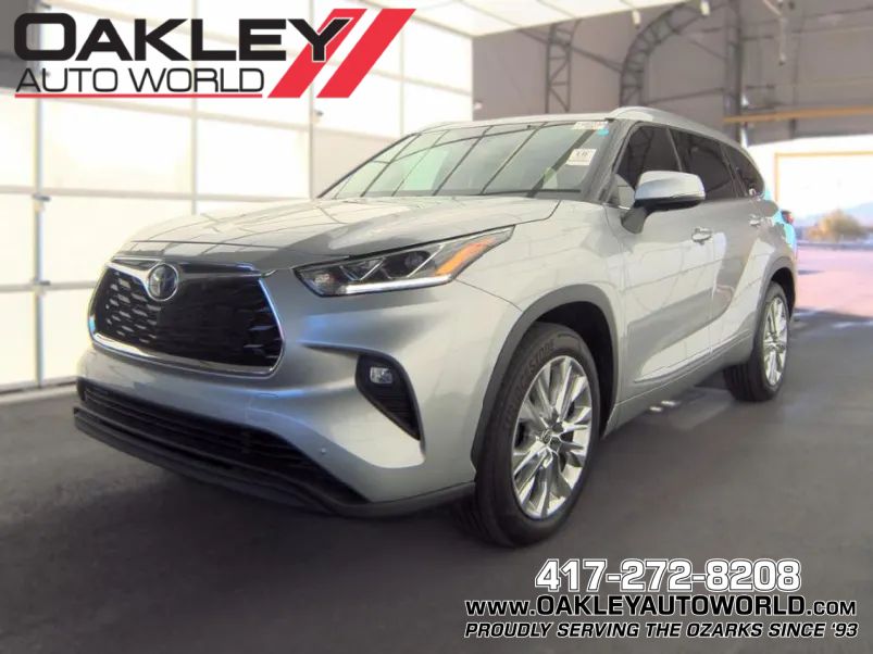 2023 Toyota Highlander Hybrid Limited FWD