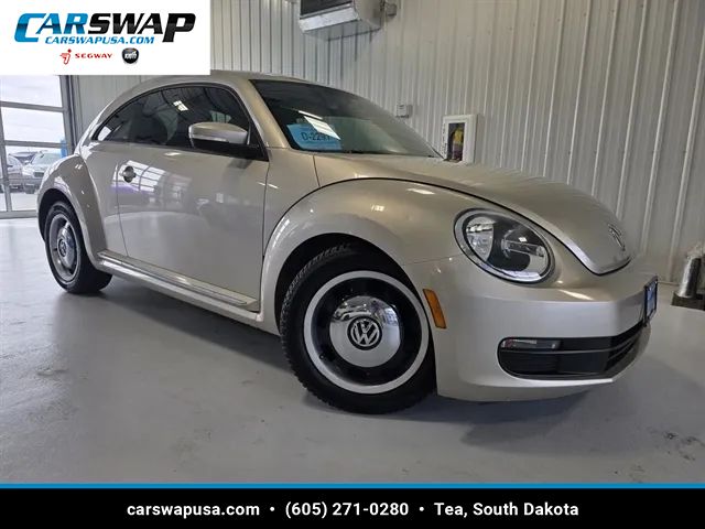 Silver 2013 Volkswagen Beetle 2.5L Hatchback Front-Wheel Drive 6-Speed Automatic