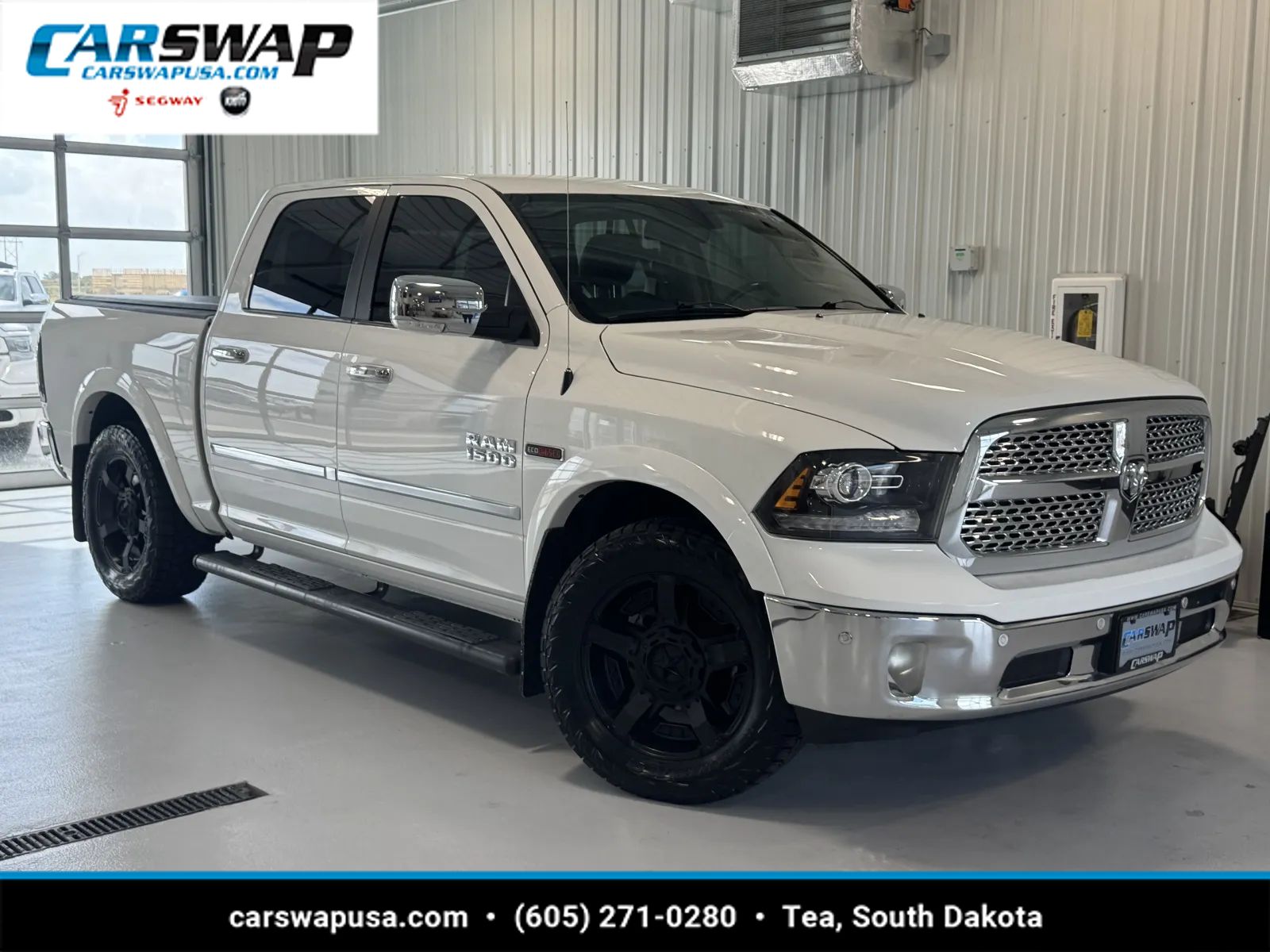 White 2015 RAM 1500 Pickup Truck Four-Wheel Drive 8-Speed Automatic