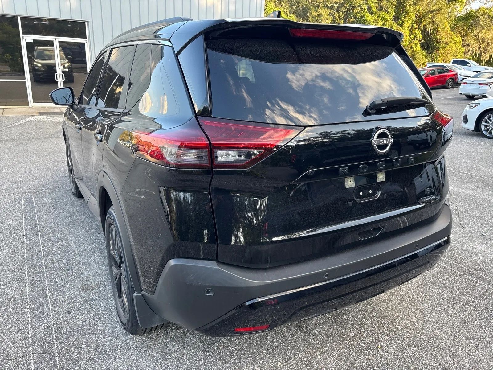 View vehicle photo 7