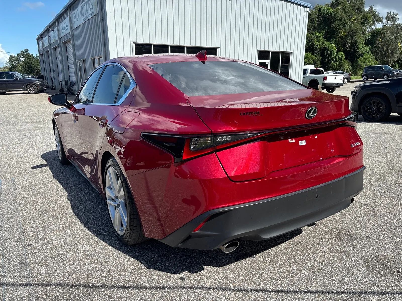 View vehicle photo 7