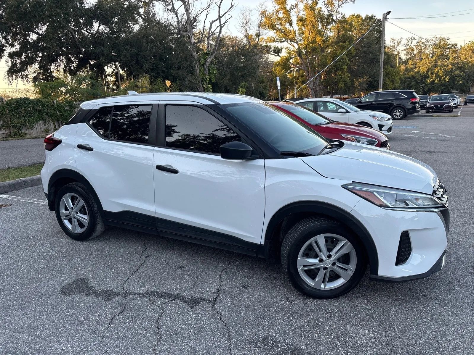 View vehicle photo 6