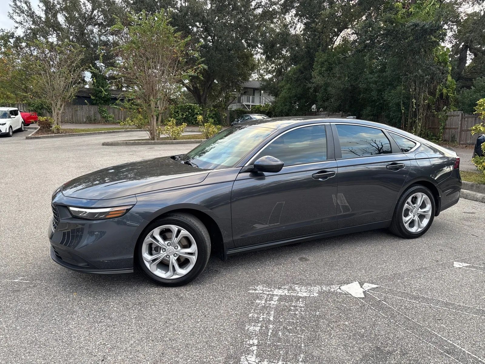 View vehicle photo 3