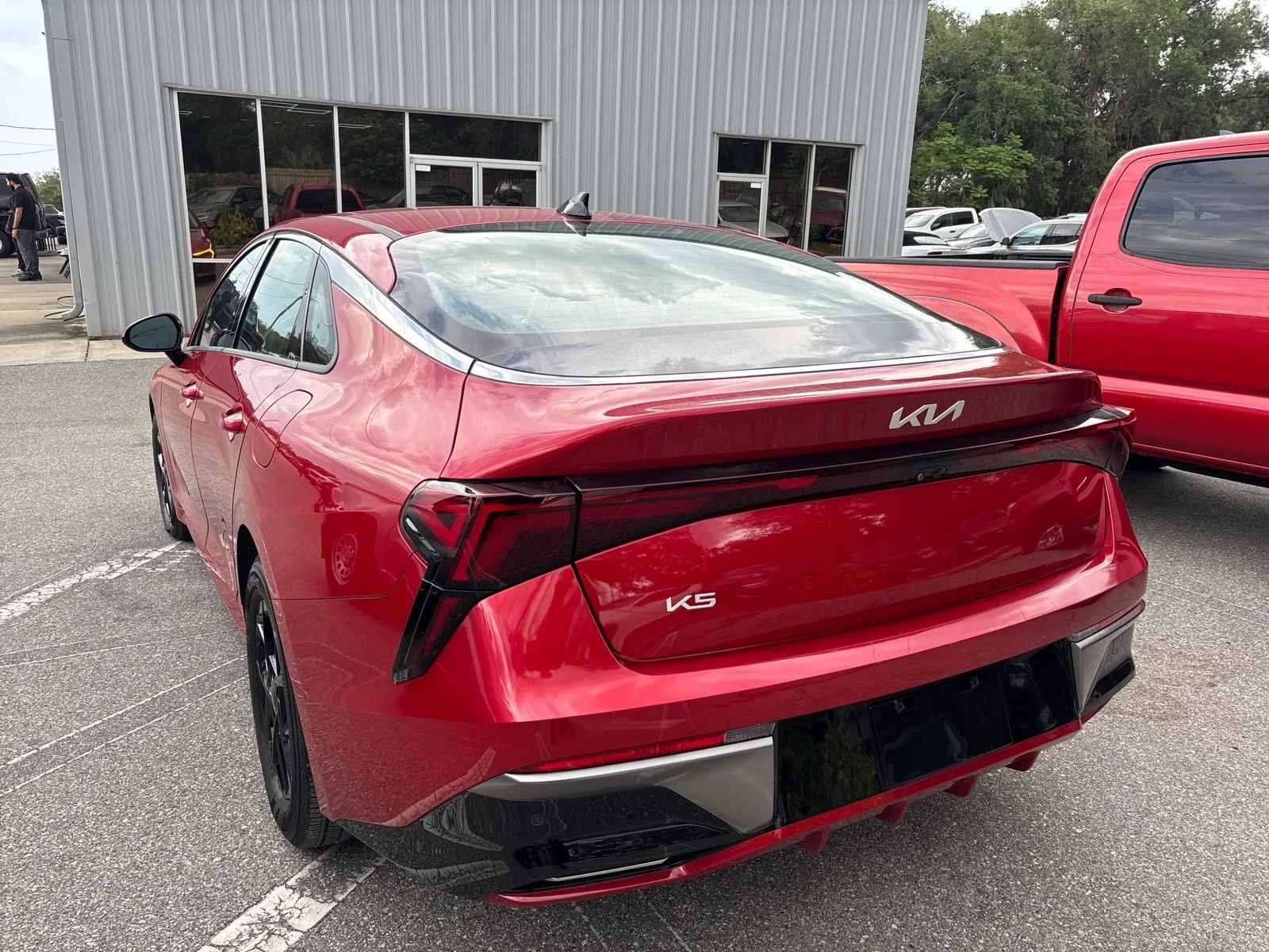 View vehicle photo 7