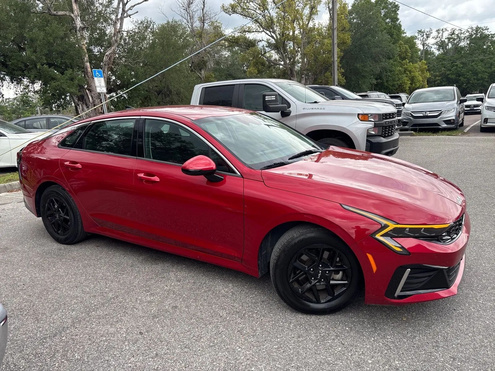 View vehicle photo 6