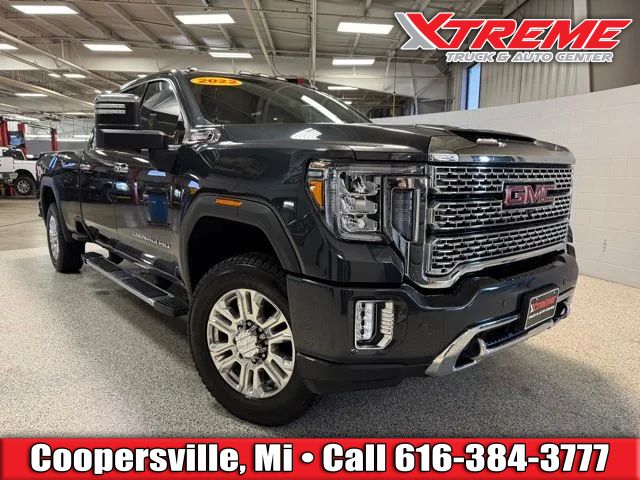 2022 GMC Sierra 2500HD Denali Crew Cab 4WD
