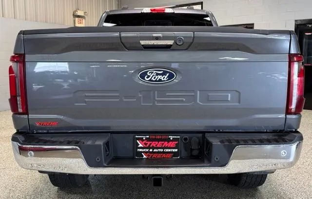 View vehicle photo 5