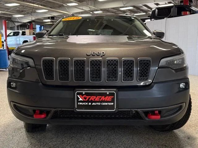 View vehicle photo 2