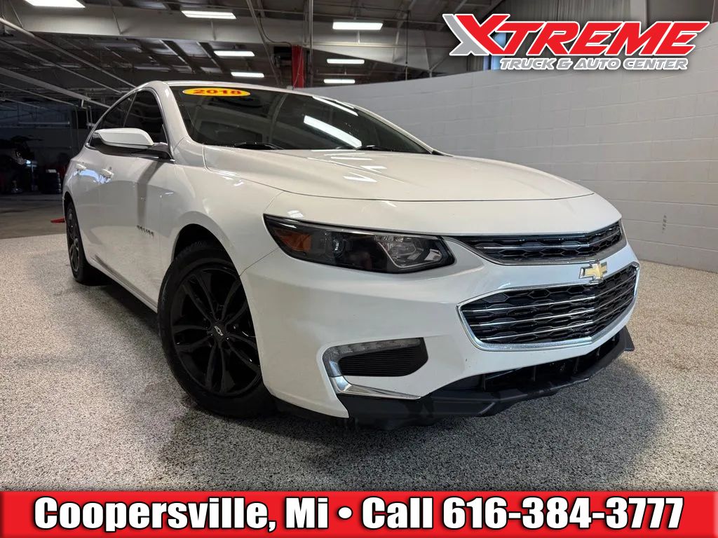 White 2018 Chevrolet Malibu Sedan Front-Wheel Drive 6-Speed Automatic