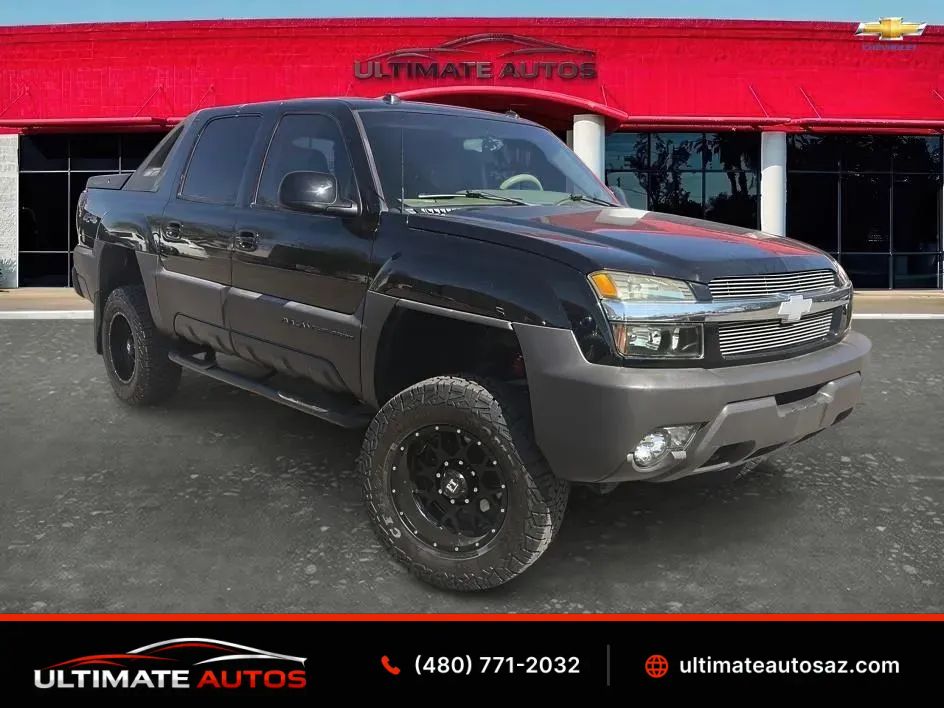 Black 2004 Chevrolet Avalanche Pickup Truck Four-Wheel Drive Automatic