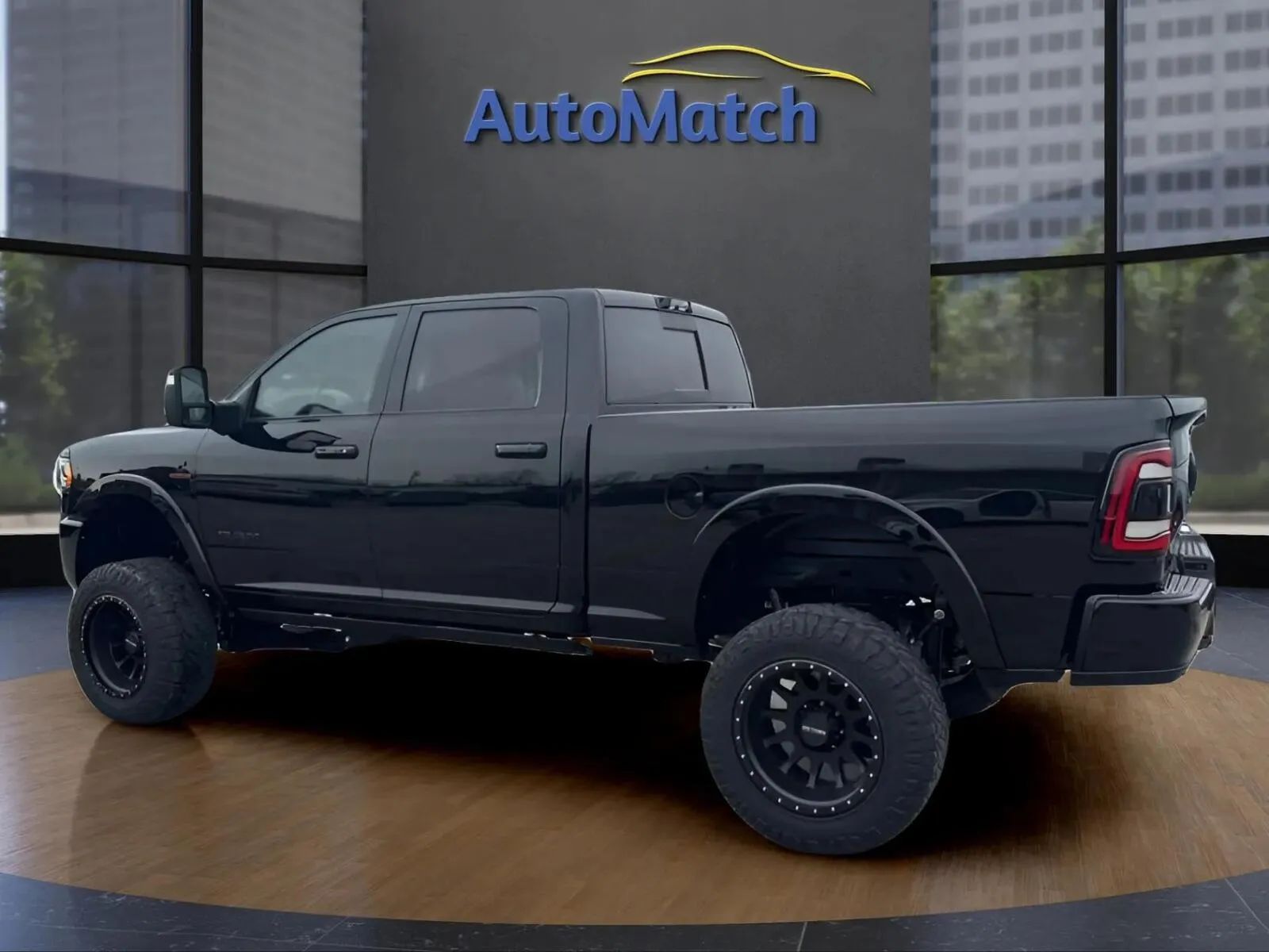 View vehicle photo 7
