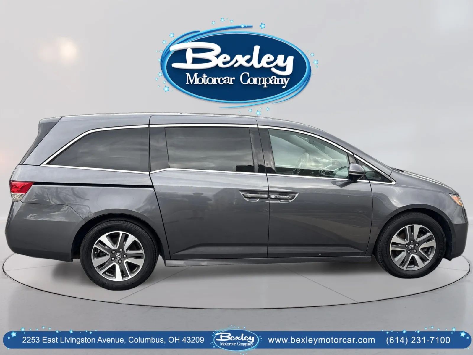 View vehicle photo 4