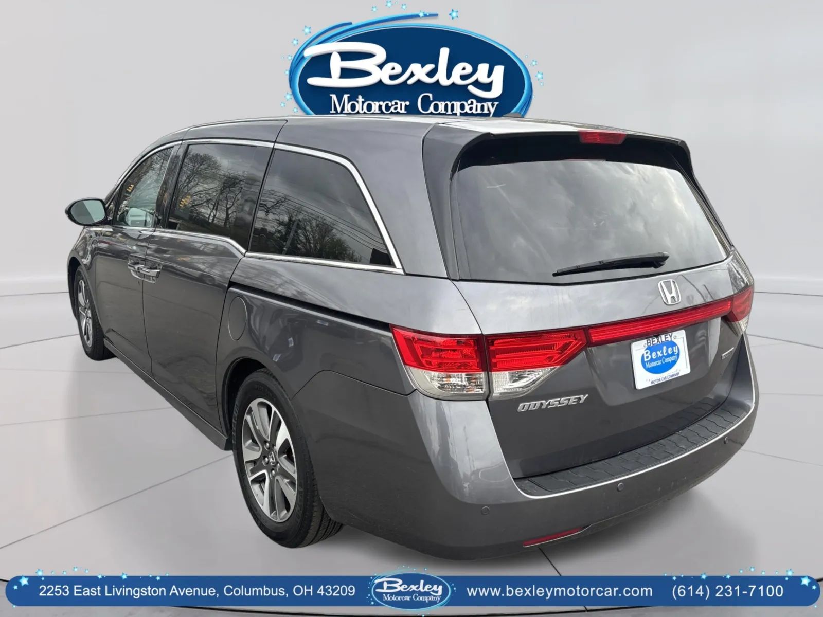 View vehicle photo 7