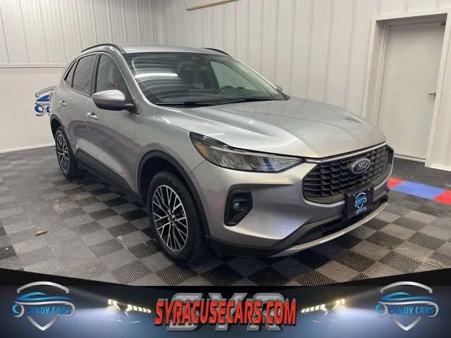 2024 Ford Escape Hybrid Plug-in FWD