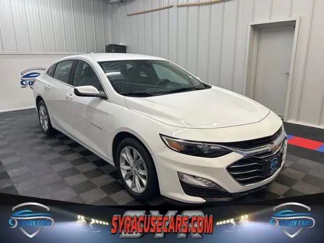 White 2024 Chevrolet Malibu LT with 1LT FWD Sedan Front-Wheel Drive Continuously Variable Transmission