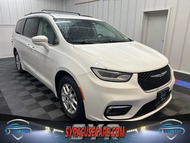 White 2022 Chrysler Pacifica Touring L FWD Minivan Front-Wheel Drive 9-Speed Automatic