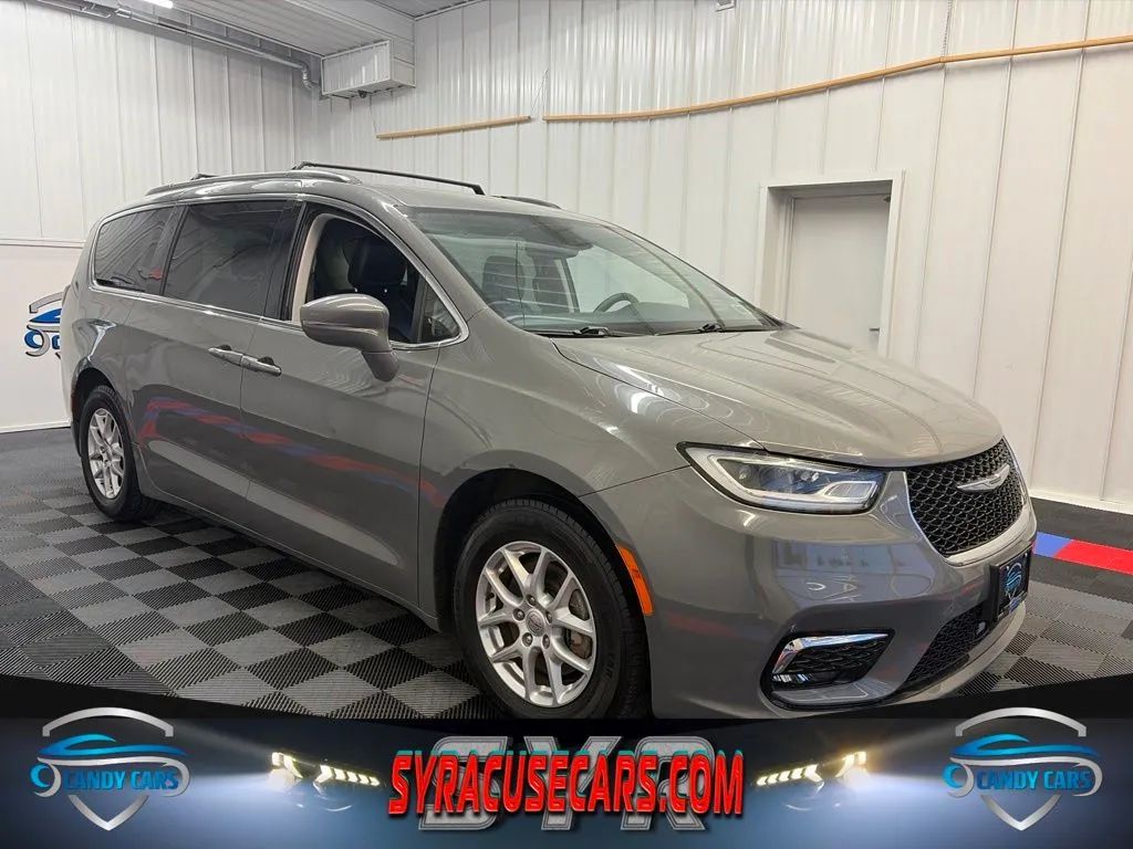 Gray 2022 Chrysler Pacifica Minivan Front-Wheel Drive 9-Speed Automatic
