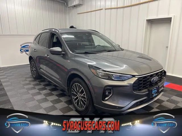  2023 Ford Escape Hybrid ST-Line Elite AWD   