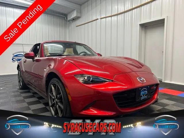 Red 2020 Mazda MX-5 Miata Convertible Rear-Wheel Drive 6-Speed Automatic