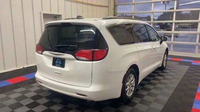 View vehicle photo 4