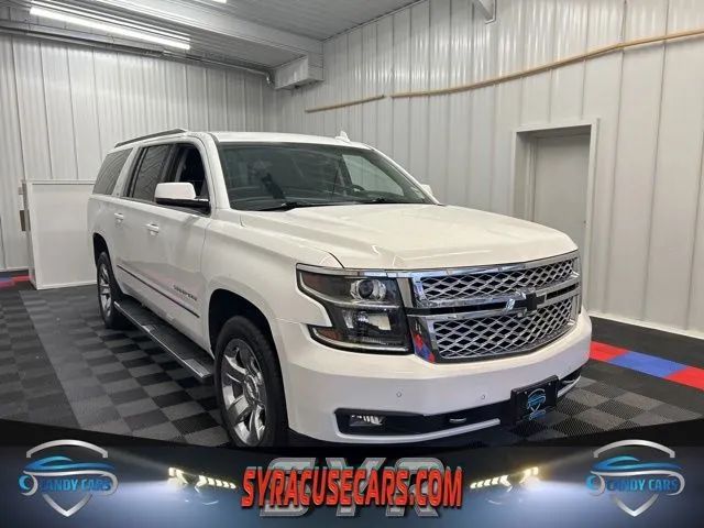 White 2017 Chevrolet Suburban SUV / Crossover Four-Wheel Drive 6-Speed Automatic Overdrive