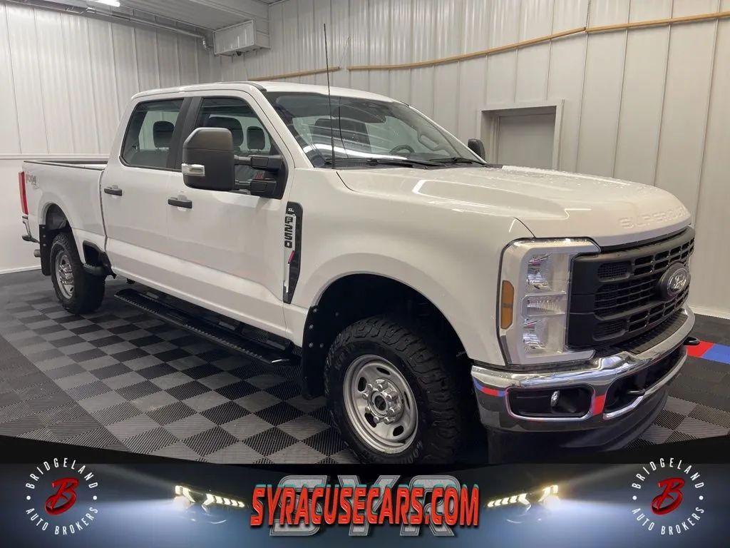 2024 Ford F-250 Super Duty XL Crew Cab 4WD