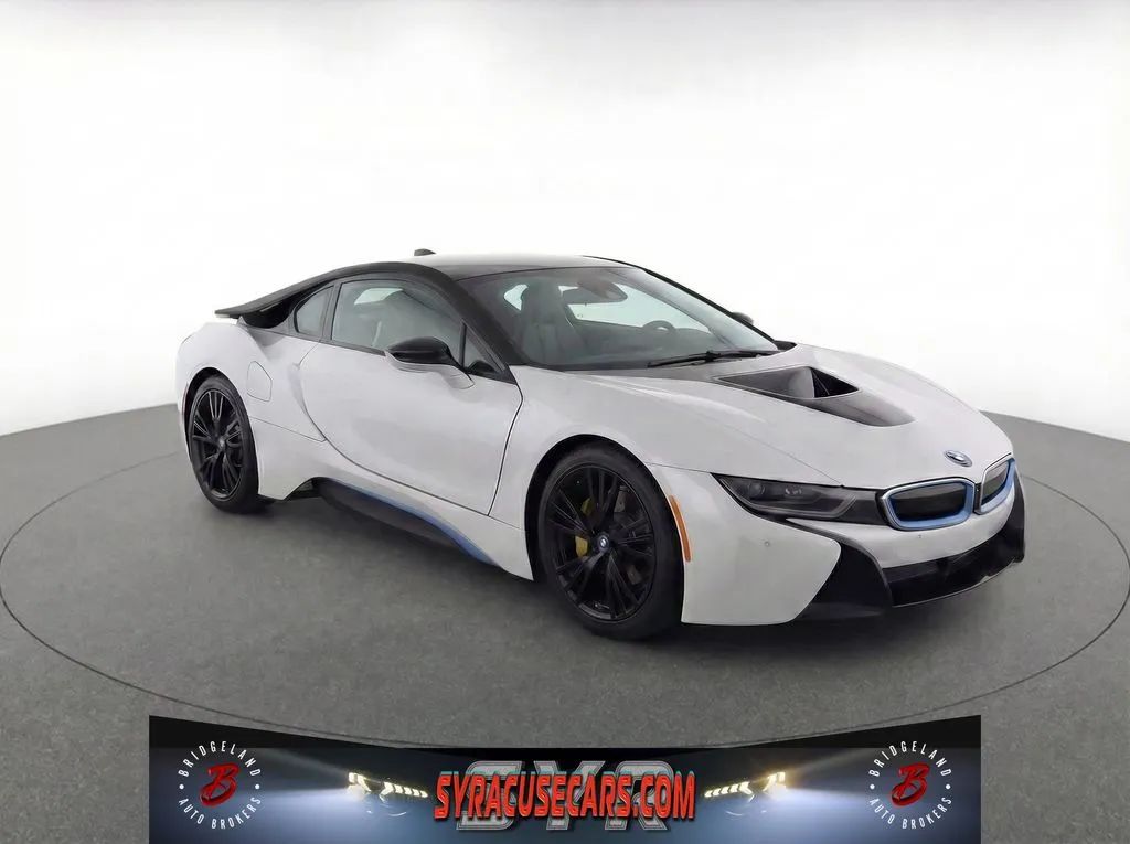 Gray 2016 BMW i8 Coupe AWD Coupe All-Wheel Drive 6-Speed Automatic