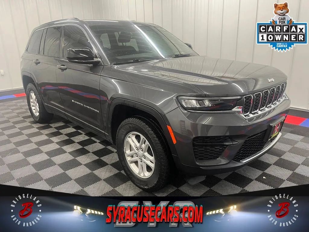 Gray 2025 Jeep Grand Cherokee SUV / Crossover Four-Wheel Drive 8-Speed Automatic