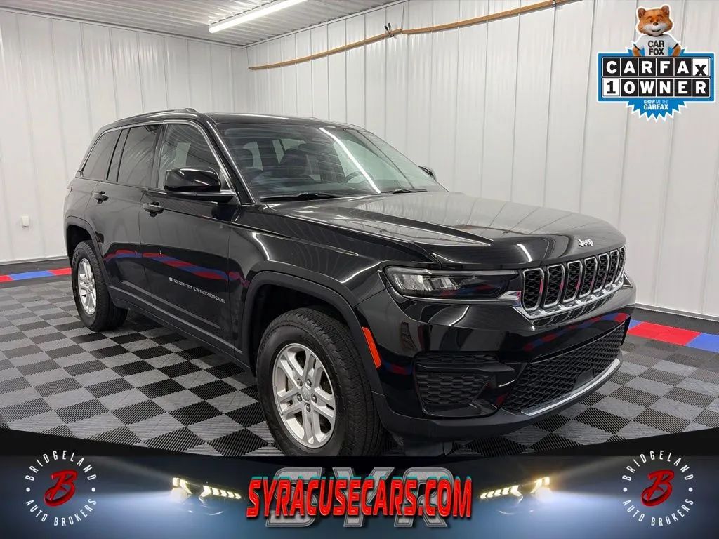 Black 2023 Jeep Grand Cherokee SUV / Crossover Four-Wheel Drive 8-Speed Automatic