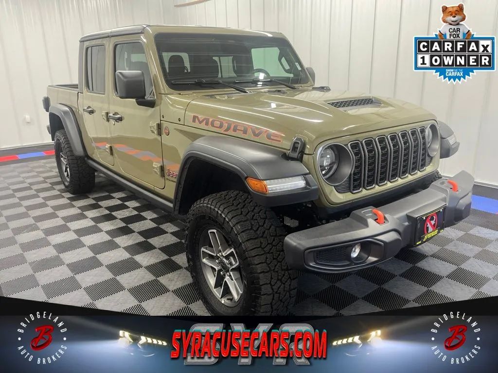 Green 2026 Jeep Gladiator Pickup Truck Four-Wheel Drive 8-Speed Automatic