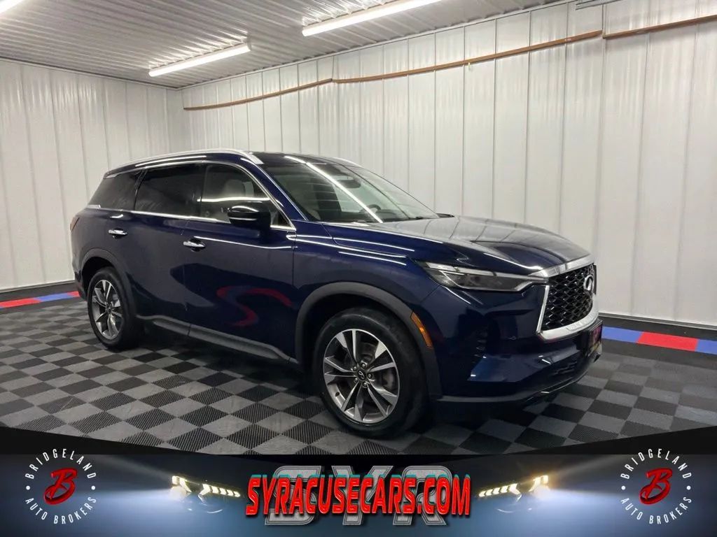 2023 INFINITI QX60 Luxe AWD