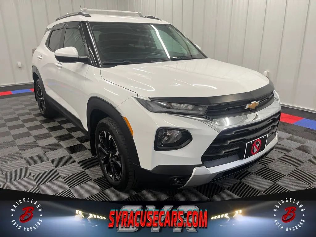 White 2023 Chevrolet Trailblazer SUV / Crossover Front-Wheel Drive Continuously Variable Transmission