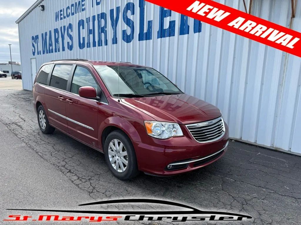 Red 2016 Chrysler Town & Country Touring FWD Minivan Front-Wheel Drive 6-Speed Automatic