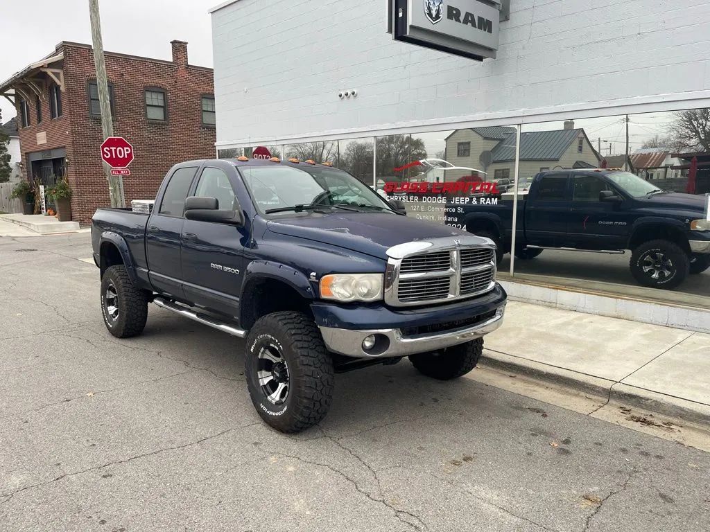 Patriot Blue Pearlcoat 2005 Dodge RAM 3500 SLT Quad Cab 4WD Pickup Truck Four-Wheel Drive 4-Speed Automatic