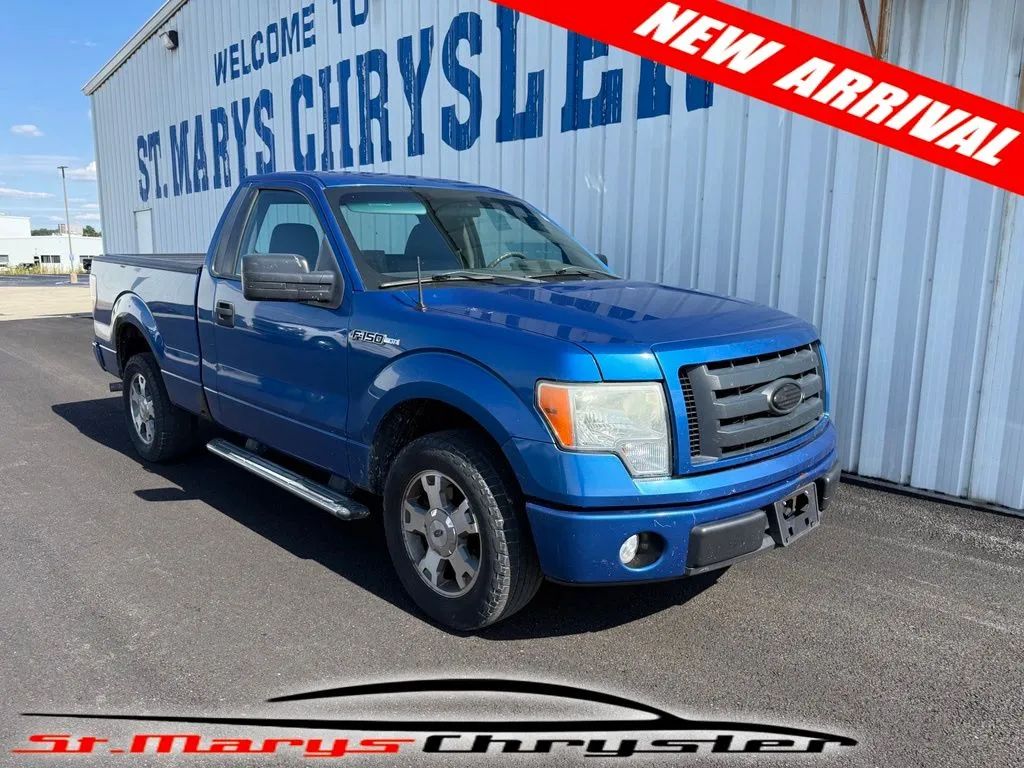 Blue 2009 Ford F-150 Pickup Truck 4X2 4-Speed Automatic Overdrive
