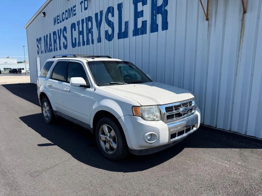 White 2012 Ford Escape SUV / Crossover Front-Wheel Drive 6-Speed Automatic