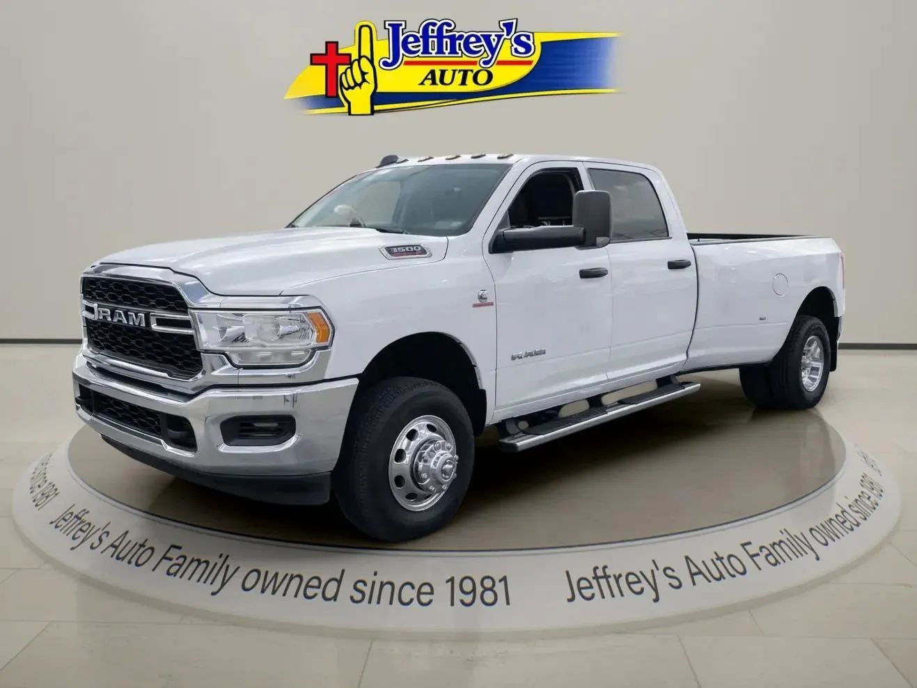 2020 RAM 3500 Tradesman Crew Cab LB DRW 4WD