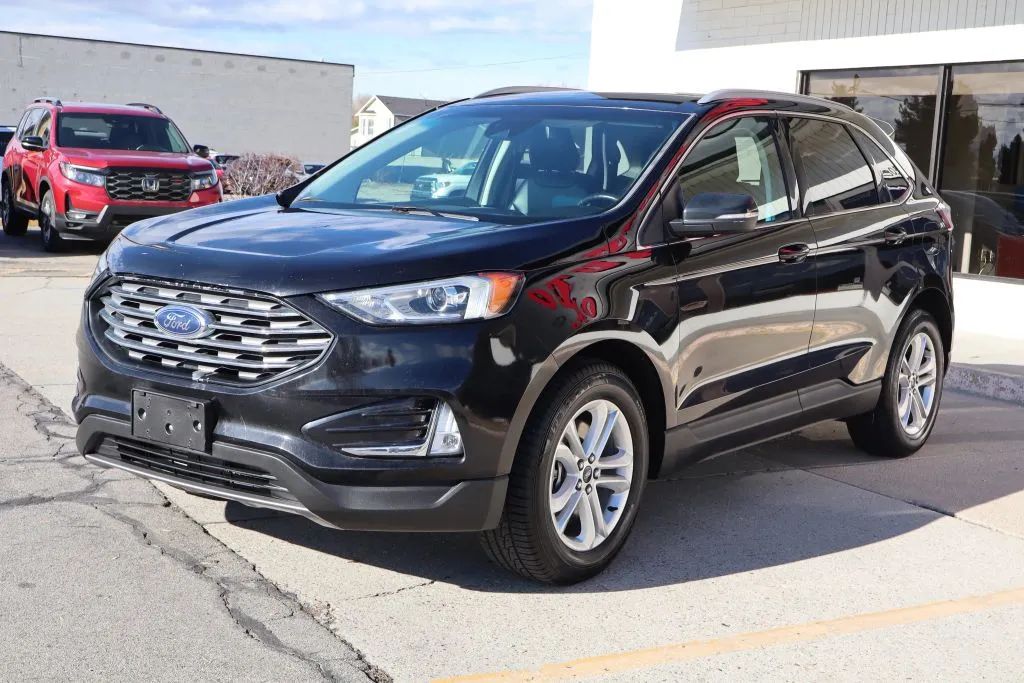 View vehicle photo 4