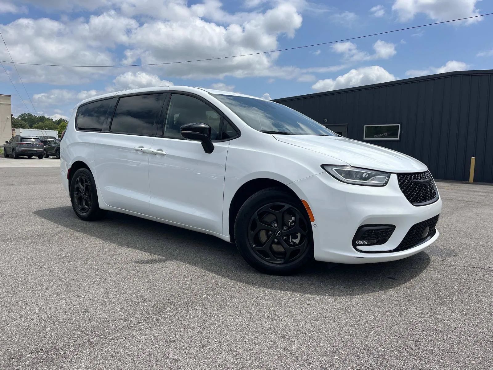  2024 Chrysler Pacifica Hybrid S Appearance FWD   