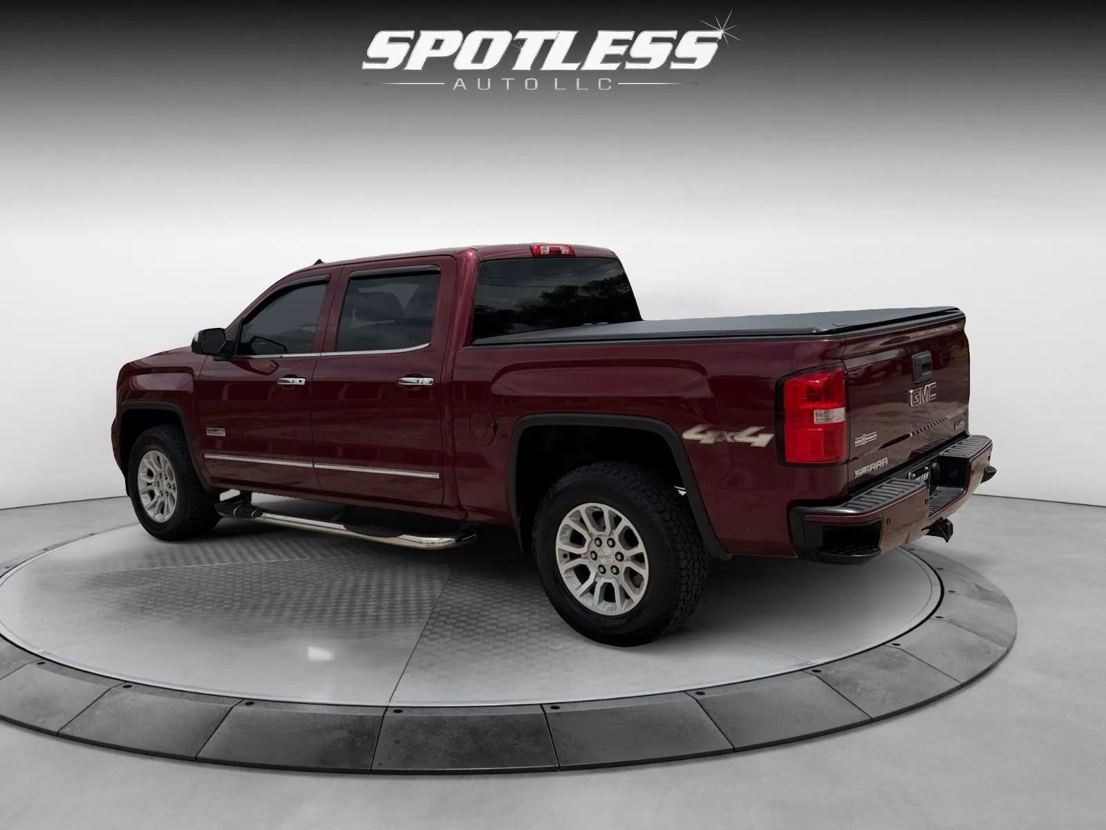 View vehicle photo 5